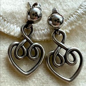Retired James Avery Scroll Heart Dangling Earrings.